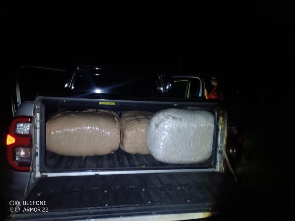 Suspects flee as police seize R2.6m dagga-loaded bakkie