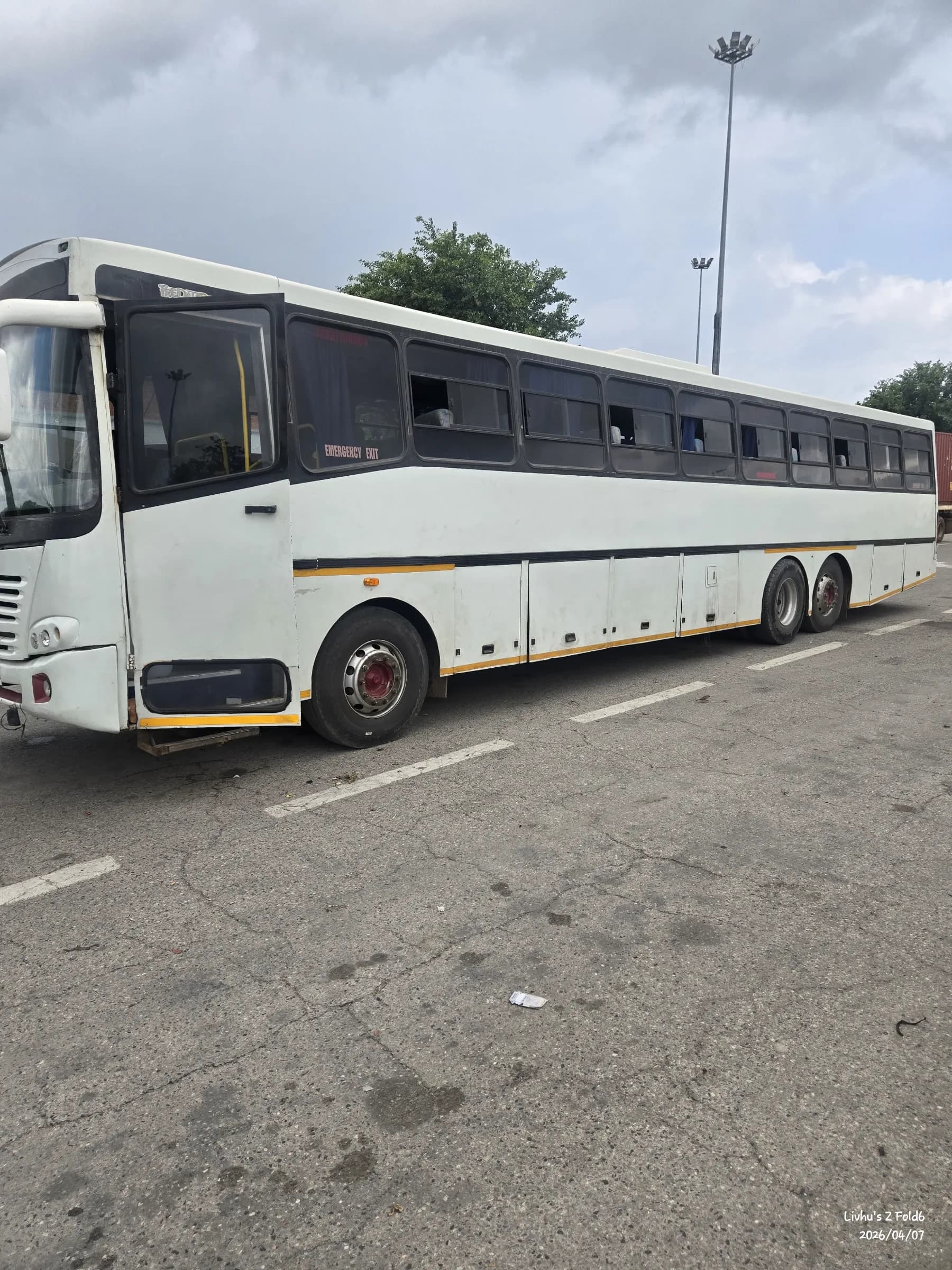 Illegal cross-border bus stopped as Musina crackdown intensifies